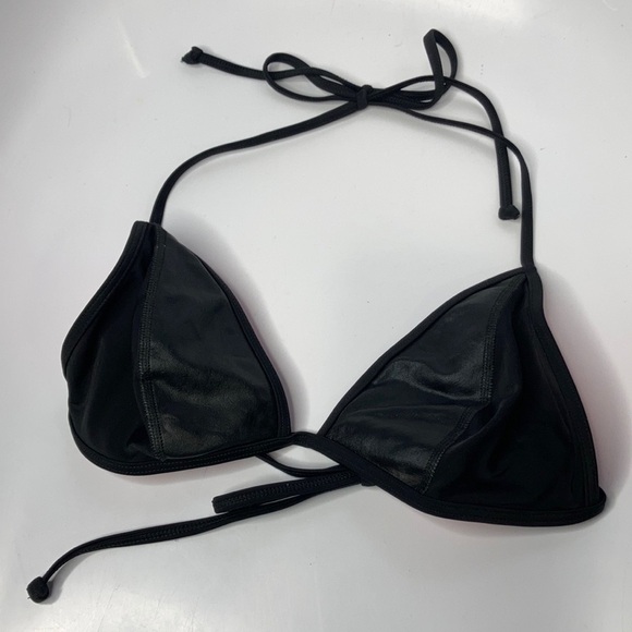 PINK Victoria’s Secret halter top tie bikini top size large (A-C) - Picture 1 of 4